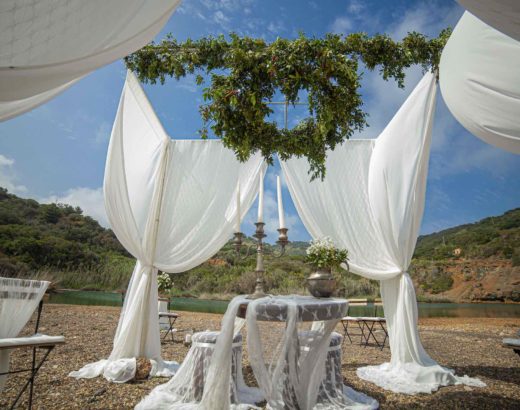 Getting married in Elba Island