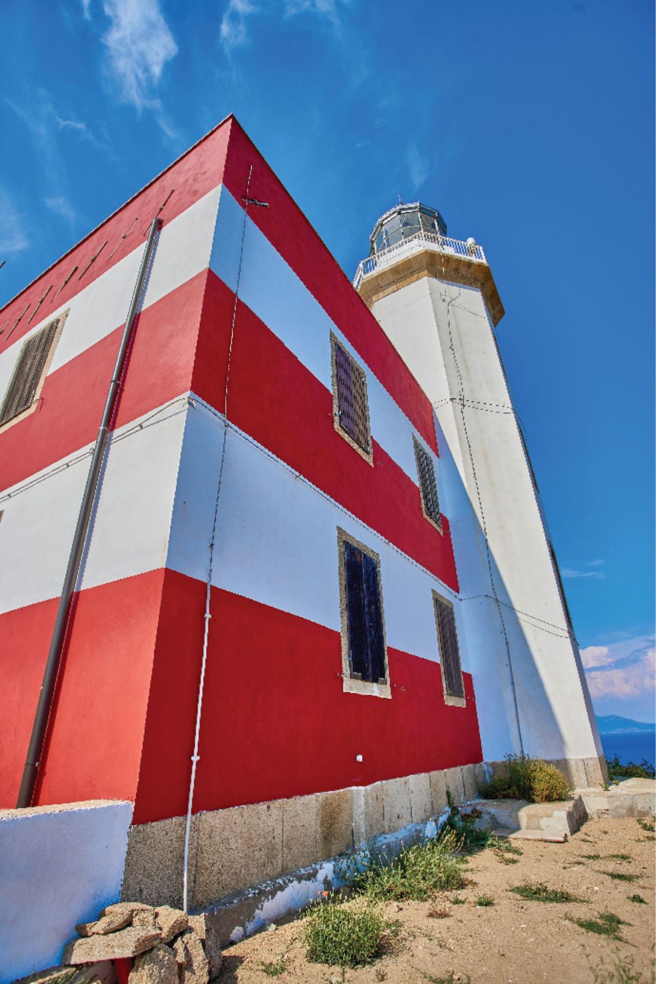 Sposarsi all'isola del Giglio nel Faro di Punta Fenaio dove si trova un B&B e dove è possibile organizzare cerimonie civili