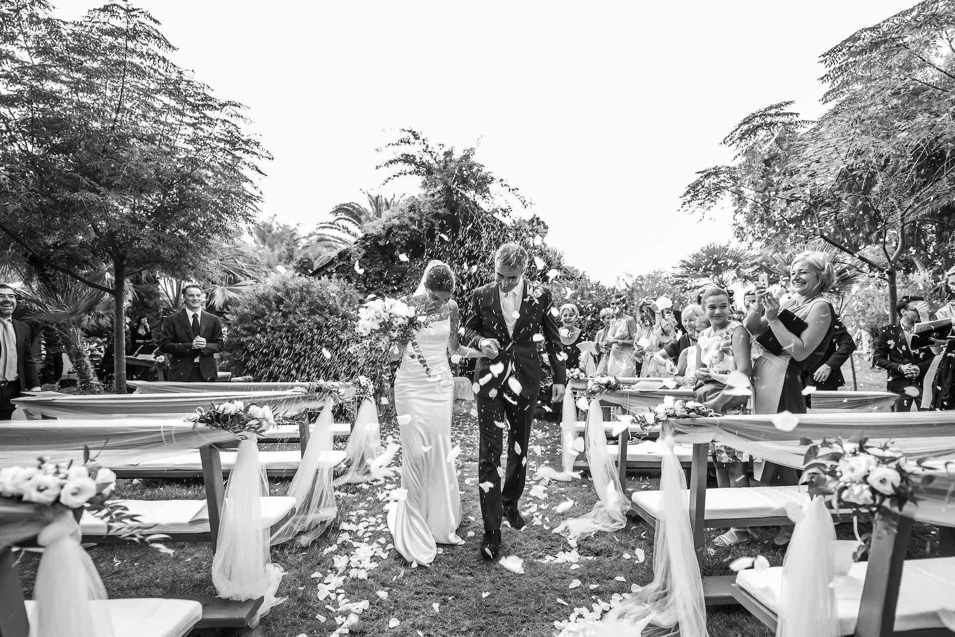 Uscita degli sposi dalla Chiesa