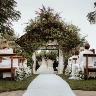 🇮🇹 La cornice perfetta per un matrimonio da sogno… 🇬🇧 The perfect setting for a dream wedding…

📍 Rossella Celebrini Events 
Luxury Experiences in Tuscany 
www.rossellacelebrinievents.it

📍Flower & Wedding Designer
Rossella Celebrini

📍 Wedding Venue Hotel Hermitage Chiesina della Madonna dell’Uva @hotelhermitageelba 

📍 Wedding Photographer Diego Giusti @diegogiustiph 

#RossellaCelebriniEvents #LuxuryExperiencesinTuscany #LuxuryExperiences #LuxuryWeddings #ExclusiveEvents #MatrimoniodaFavola #WeddingDay #TotalWhite #WhiteParty #WeddingOrganization #FlowerDesigner #FloralDesign #FioriMatrimonio #AllestimentoFloreale #FlowerDecorations #FlowerDecor #InsideWedding #CerimoniaReligiosa #ReligiousCeremony #ChiesaMatrimonio #IsoladElba #ElbaIsland #HotelHermitage #ArcipelagoToscano #TuscanArchipelago #TuscanWedding