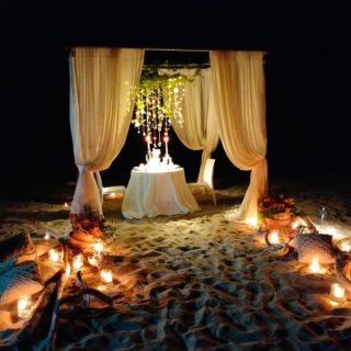 🇮🇹 Cenare a lume di candela sulla spiaggia di Cala Giovanna a Pianosa è stato per Luca e Federica non solo un privilegio concesso a pochi, ma anche un’esperienza indimenticabile. Un sogno la cui musica è stato il canto del mare accompagnato da un cielo costellato di astri radianti d’amore. Una vera e propria fuga d’amore di due ‘piccioncini’. 🇬🇧 Dinner by candlelight on the beach of Cala Giovanna in Pianosa was for Luca and Federica not only a privilege granted to a few, but also an unforgettable experience. A dream whose music was the song of the sea accompanied by a sky dotted with radiant stars of love. A real love escape (elopement) of two lovebirds. 

📍 Rossella Celebrini Events
Luxury Experiences in Tuscany
www.rosselllacelebrinievents.it

📍 Wedding Venue Spiaggia di Cala Giovanna Cala Giovanna Beach @pianosa_official @peopleofpianosa 

📍 Bridegrooms Luca & Federica

📍Photo by Alessandra Tozzi @ale_tozzi.66 

#RossellaCelebriniEvents #LuxuryExperiencesinTuscany #LuxuryExperiences #RossellaCelebrini #TuscanWeddingPlanner #ItalianWeddingPlanner #WeddingDinner #Elopement #FugadAmore #CenaaLumediCandela #ElopementWedding #AllestimentoMatrimonio #MatrimoniodaSogno #WeddingDream #WeddingontheBeach #MatrimoniosullaSpiaghia #TuscanyforWeddings #TuscanyWedding #Tuscanygram #TuscanArchipelago #ArcipelagoToscano #PianosaIsland #IsoladiPianosa #Islands #TuscanIslands