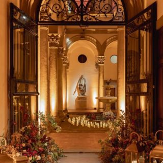 🇮🇹 Onorata di aver partecipato a WIM  2023 We Inspire Memories @wim.events, un’occasione per incontrare importanti wedding planner italiane e straniere, agenzie di organizzazione di eventi e DMC, General Manager delle più importanti catene alberghiere… Un’esperienza formativa preziosa e stimolante ed un’opportunità per confrontarsi con gli addetti ai lavori e per portare l’isola d’Elba e le isole dell’Arcipelago Toscano nel mondo degli eventi. 🇬🇧Honored to have participated in WIM 2023 We Inspire Memories @wim.events, an opportunity to meet important Italian and foreign wedding planners, event organization agencies and DMC, General Manager of the most important hotel chains... A valuable and stimulating educational experience and an opportunity to discuss with the professionals and to bring the island of Elba and the islands of the Tuscan Archipelago in the world of events.

📍Rossella Celebrini Events
Luxury Experiences in Tuscany
www.rossellacelebrinievents.it

@ministeroturismo 
@cameracommerciofirenze 
@regionetoscana 
@toscana_promozione_turistica 
@comunedifirenzerp 
@corsini.events_group 
@tuscanyfor_weddings 
@aaeelba 
@elbaper2

Foto Righi @fotorighi 

#RossellaCelebriniEvents #LuxuryExperiencesinTuscany #LuxuryExperiences #OrganizzazioneEventi #WeddingPlanner #DestinationWeddingPlanner #DestinationWedding #DestinationWeddinginItaly #Wim #Wim2023 #WeInspireMemories #Florence #Tuscany #TuscanyforWeddings